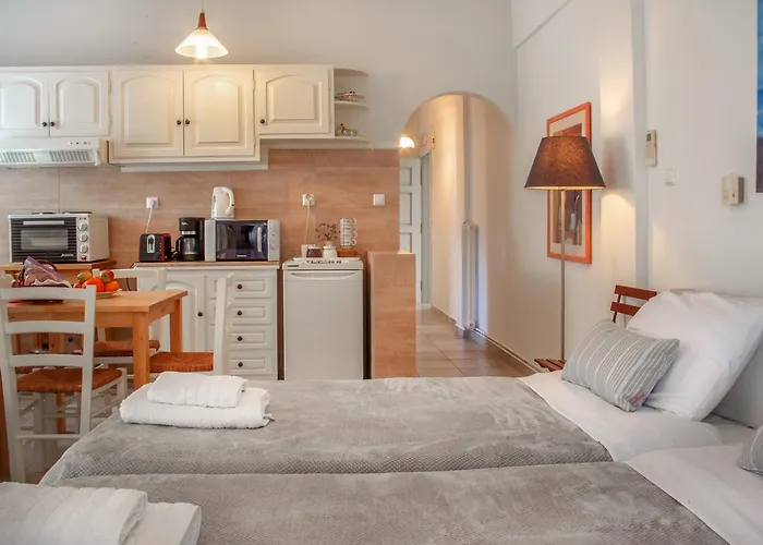 Philoxenia Anemomilos *